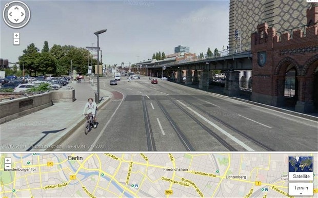 Instant Google Street View: Look at the maps like never before